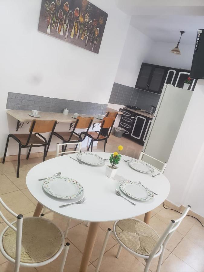 Hostel Split Rock Tiranë Ngoại thất bức ảnh