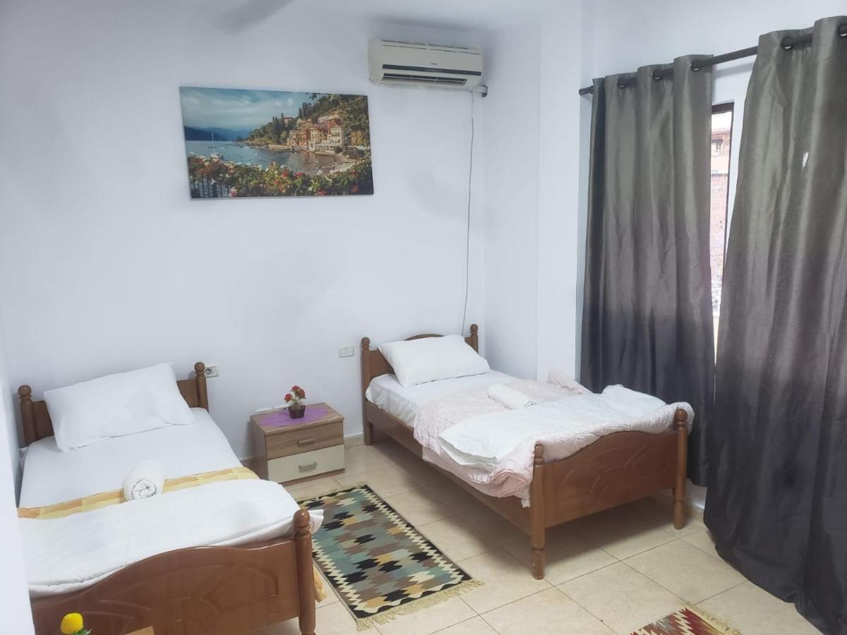 Hostel Split Rock Tiranë Ngoại thất bức ảnh