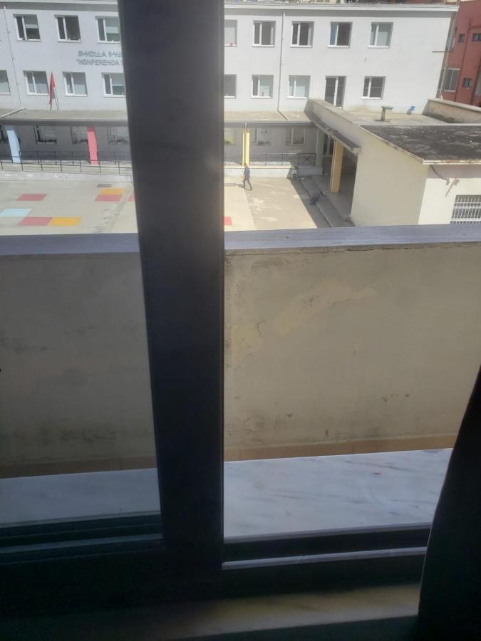 Hostel Split Rock Tiranë Ngoại thất bức ảnh