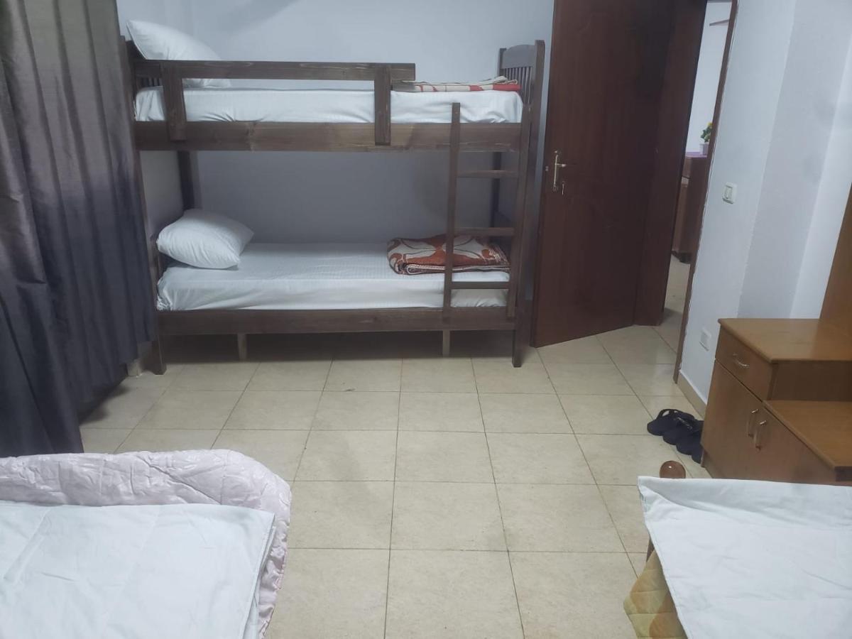 Hostel Split Rock Tiranë Ngoại thất bức ảnh