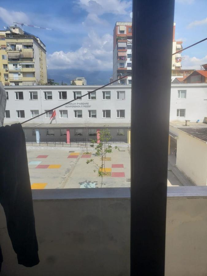 Hostel Split Rock Tiranë Ngoại thất bức ảnh