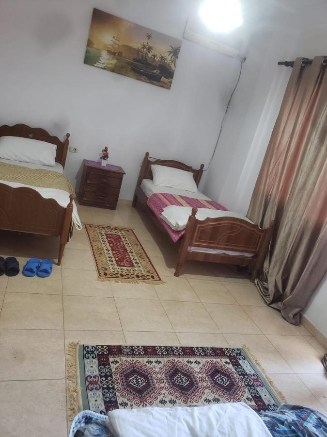 Hostel Split Rock Tiranë Ngoại thất bức ảnh