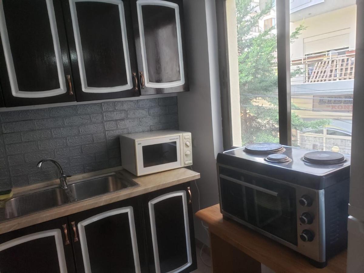 Hostel Split Rock Tiranë Ngoại thất bức ảnh