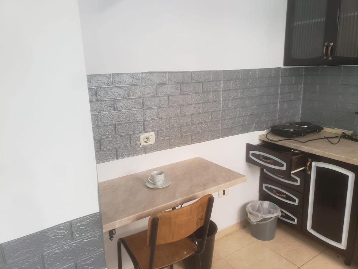 Hostel Split Rock Tiranë Ngoại thất bức ảnh