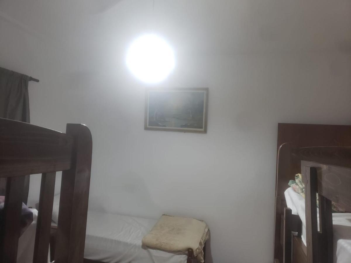 Hostel Split Rock Tiranë Ngoại thất bức ảnh