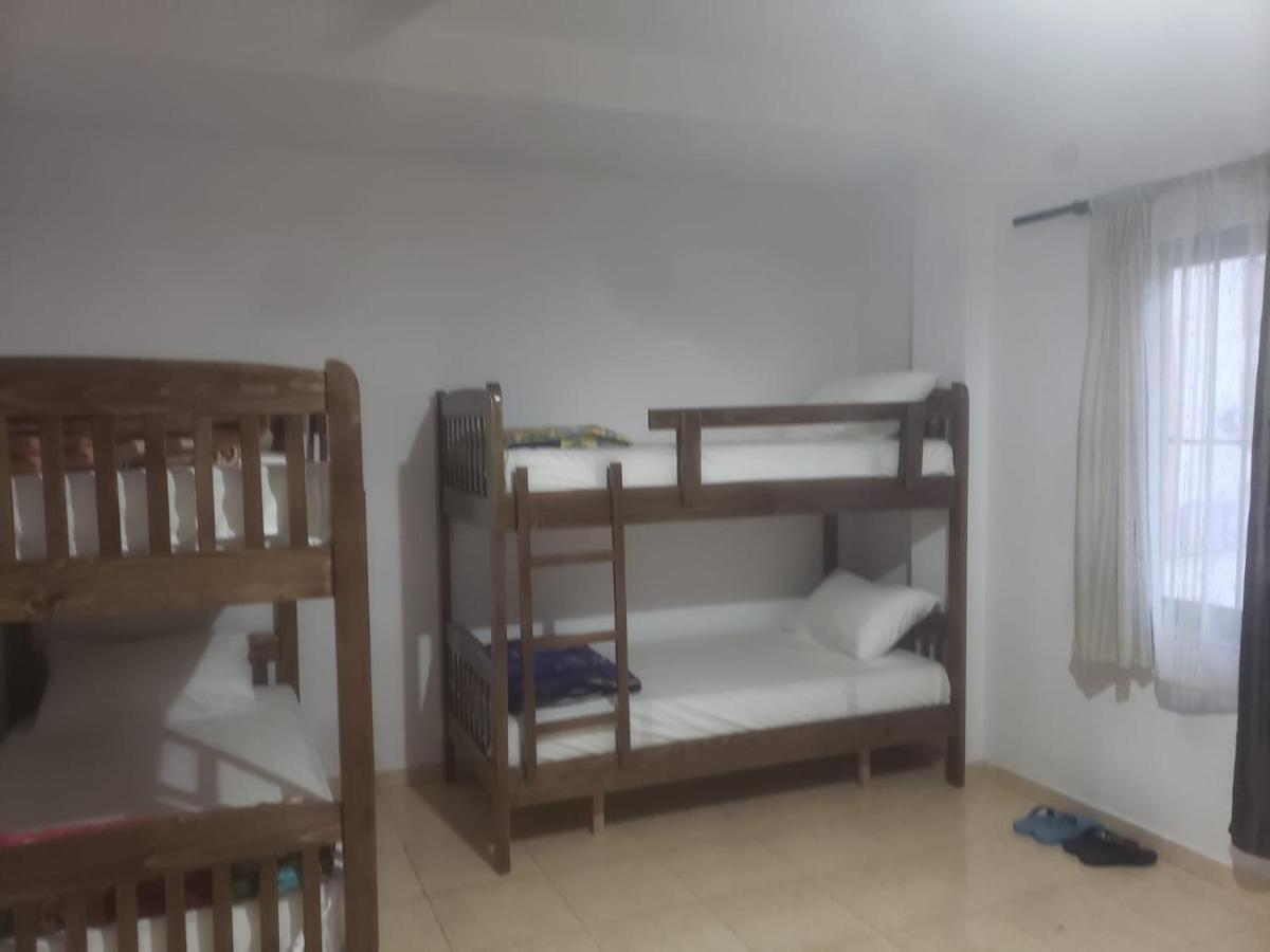Hostel Split Rock Tiranë Ngoại thất bức ảnh