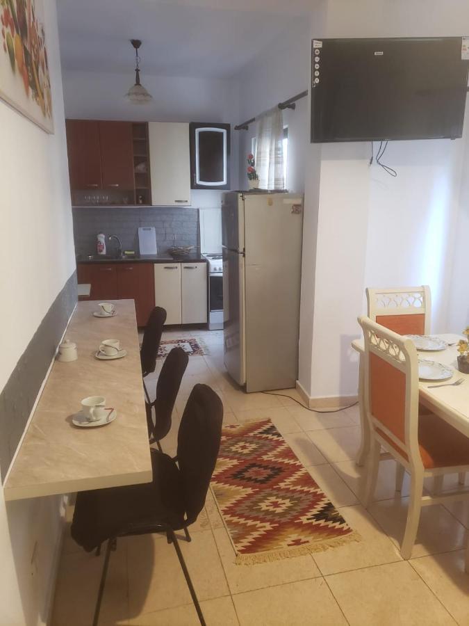 Hostel Split Rock Tiranë Ngoại thất bức ảnh